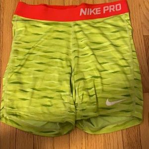 Nike Pros Spandex Shorts, Size Youth Large